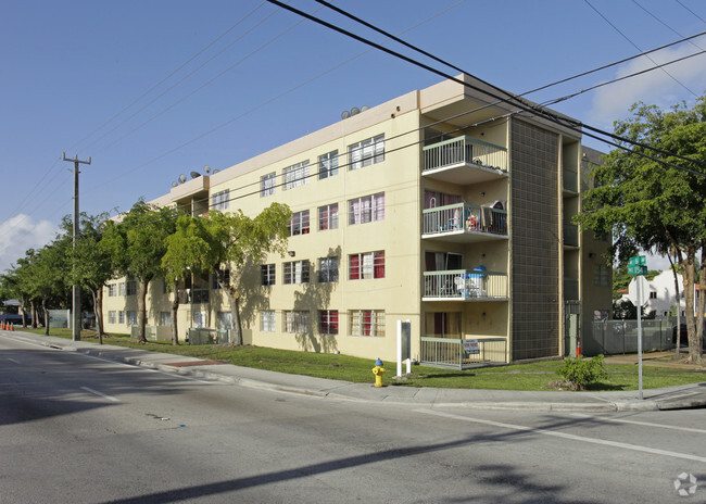 Building Photo - Biscayne Gardens Apartments