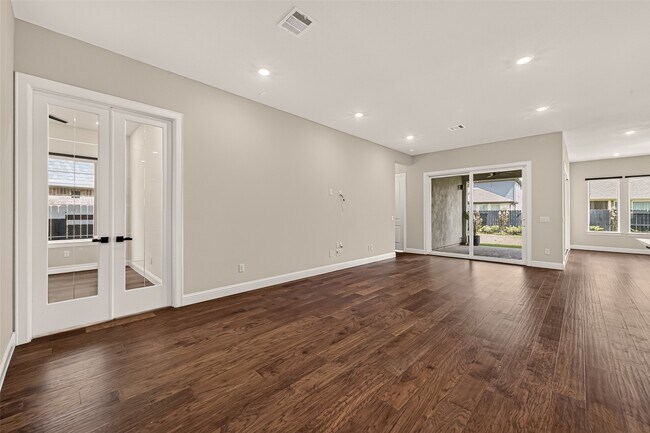 Building Photo - 616 Cape Capri Dr