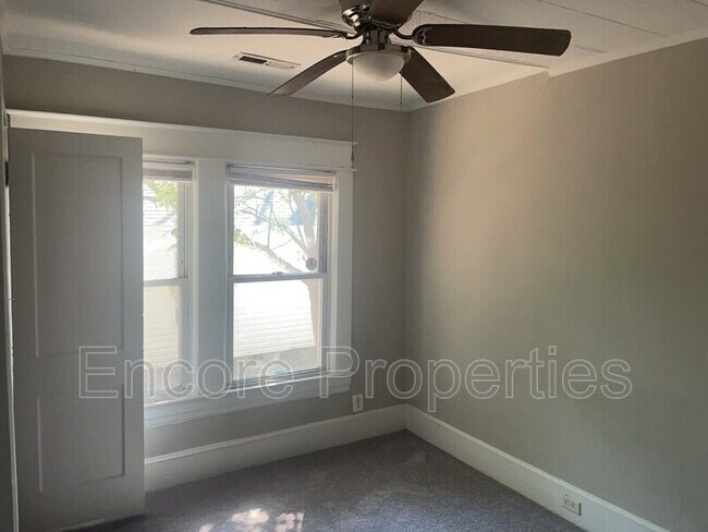 Building Photo - 603 Hawthorne Ave