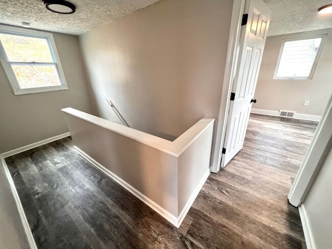 Building Photo - Aliquippa - Stunning 3 Bedroom 1 Bathroom Home