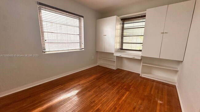 Building Photo - 2474 SW 24th Ter