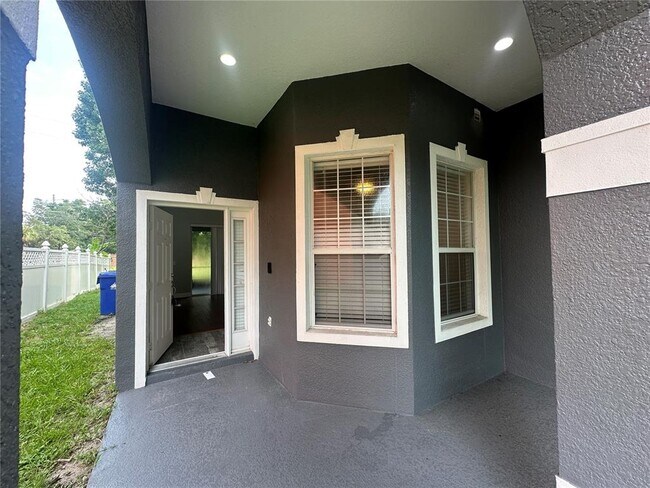 Building Photo - 1714 Cambridge Village Ct