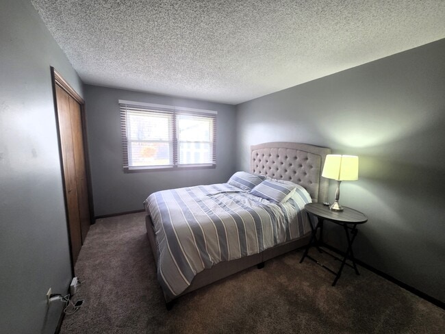 Building Photo - 3345 S Jefferson Ave