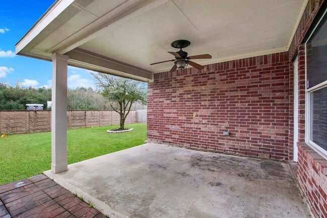 Building Photo - 21711 Debray Dr