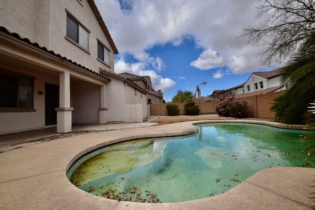 Building Photo - Beautiful Queen Creek home with a Pool!