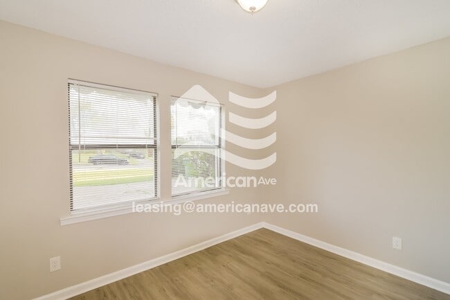 Building Photo - 4305 Liztame Dr