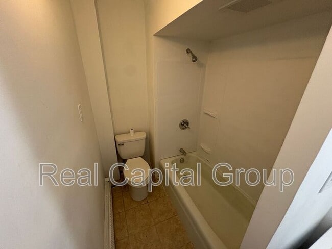 Building Photo - 1210 1st Ave