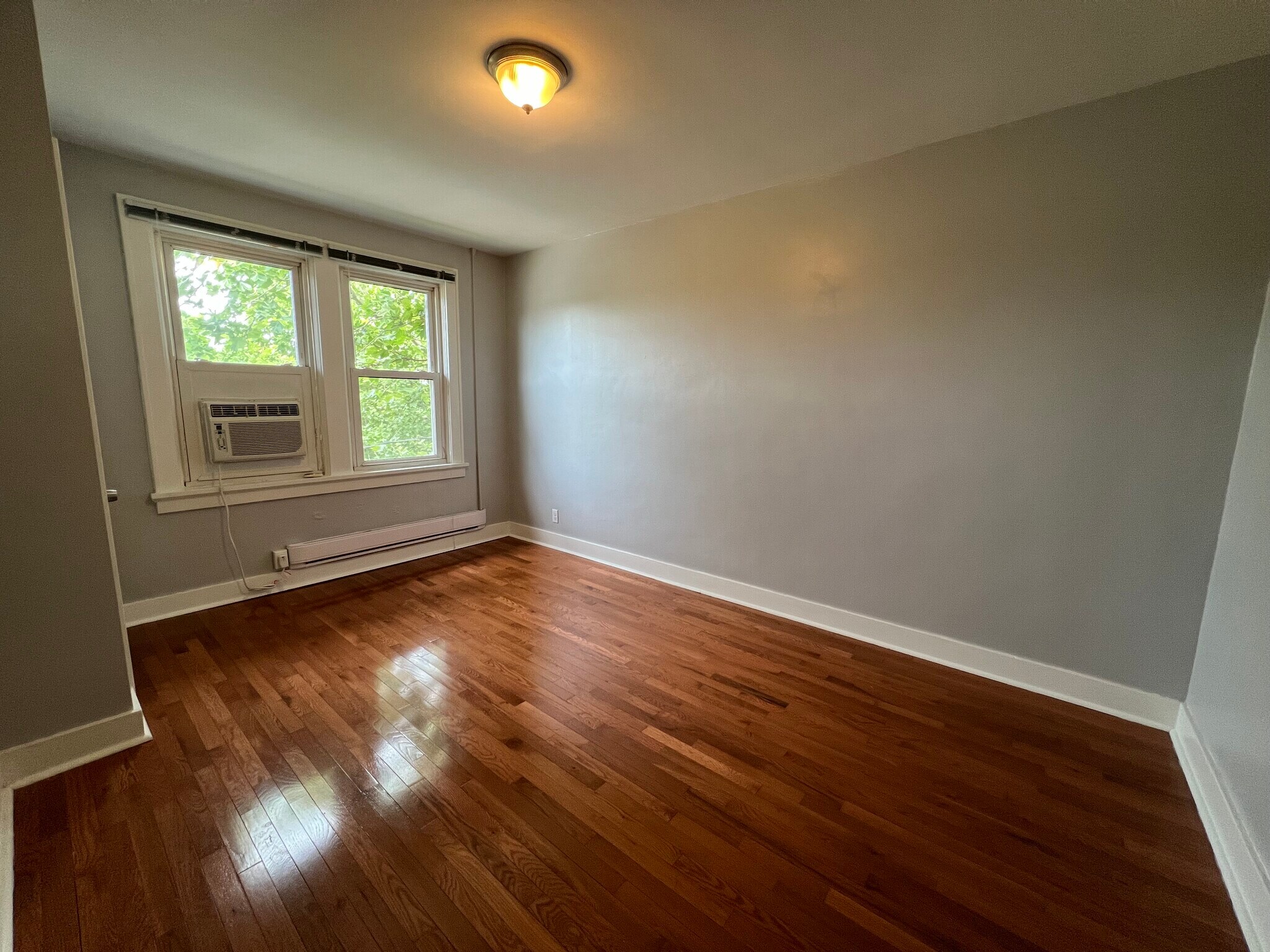 Building Photo - 7455 Penfield Ct
