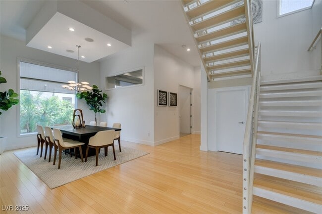 Building Photo - 483 Toucan Ridge Ct