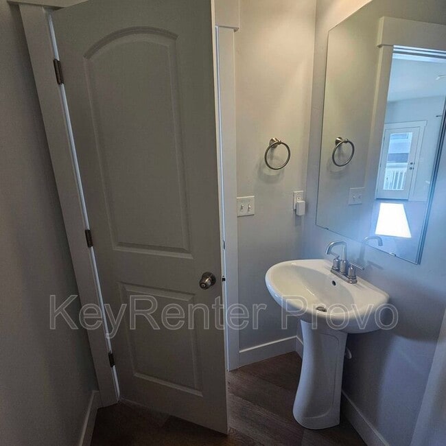 Building Photo - 1297 Dawes Wy