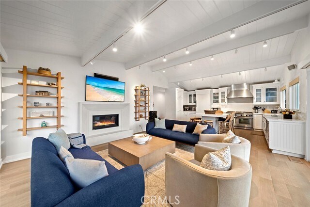 Building Photo - 45 Emerald Bay