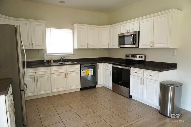 Building Photo - 17349 Lewis Smith Dr