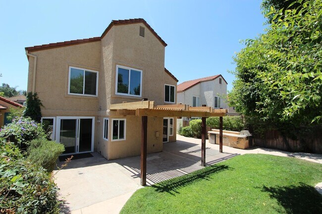 Building Photo - 15329 Bambi Ct