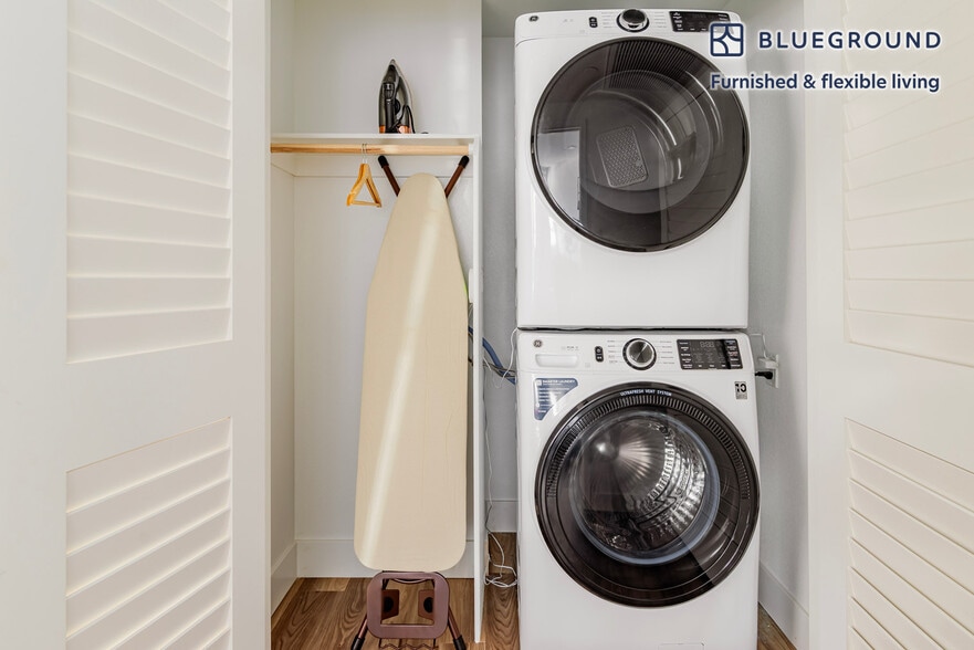 Building Photo - 85 Cleaveland Rd