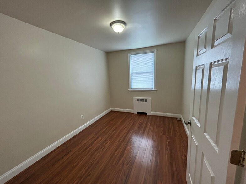 Building Photo - 4309 Norfolk Ave