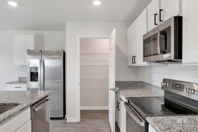 Building Photo - 3191 Camino Real Lp