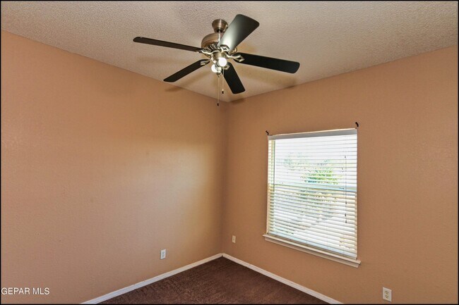 Building Photo - 452 Emerald Pass Ave