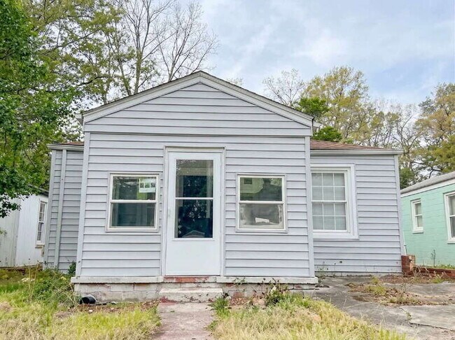 Building Photo - 355 Liberty Ave