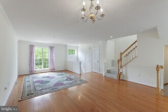 Building Photo - 2209 Bear Valley Terrace