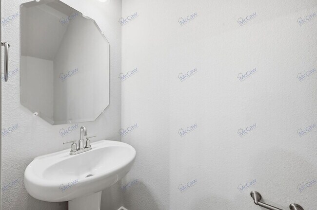 Building Photo - 358 Oakbend Dr