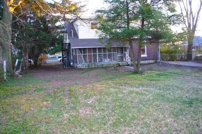 Building Photo - 6031 Deal Ave