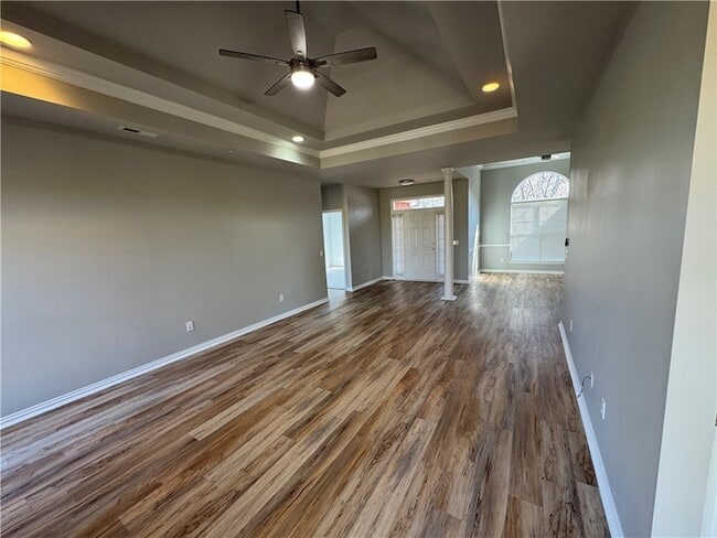 Building Photo - 314 Center Dr