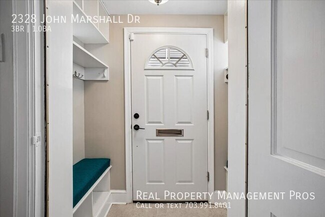 Building Photo - 2328 John Marshall Dr