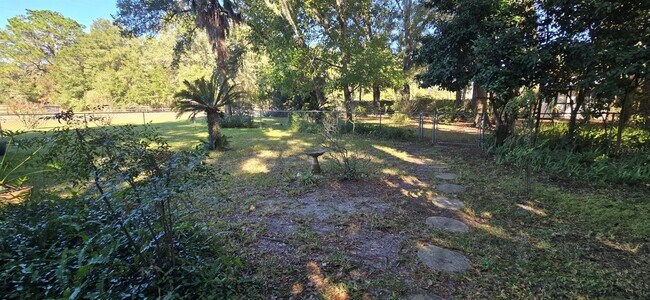 Building Photo - 10605 SW 68th Terrace