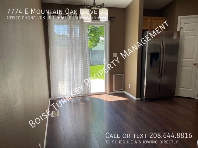 Building Photo - 7774 E Mountain Oak Dr