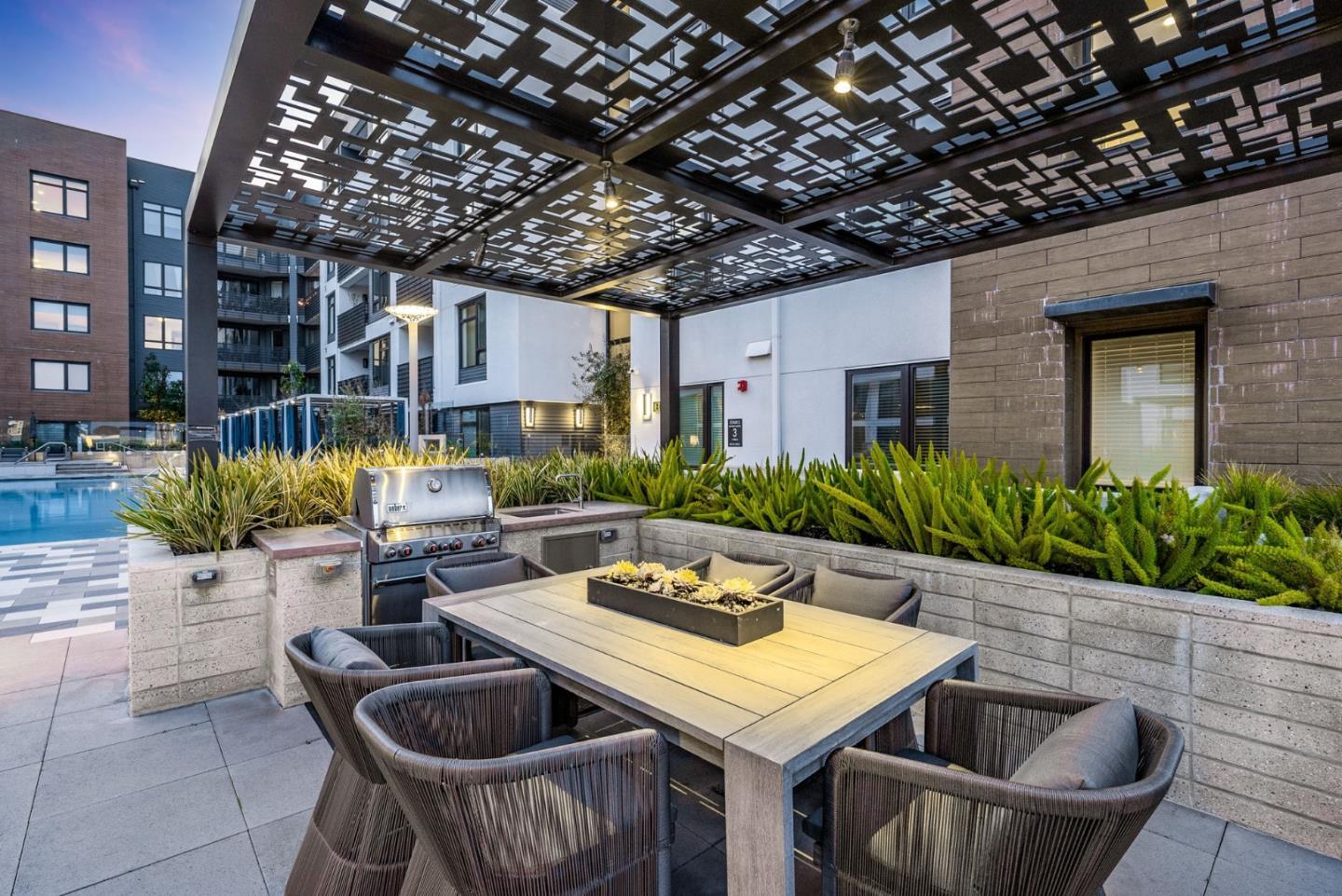 Building Photo - 3578 Rambla Pl