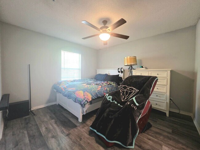 Building Photo - Near NAS Pensacola | 3BR Home with Large Deck & Fenced Backyard
