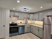Building Photo - 403 White Cedar Blvd