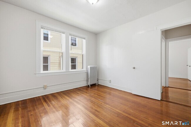 Building Photo - 232 Enfield St
