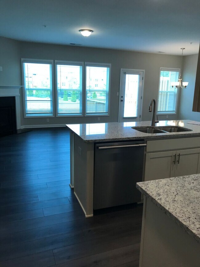 Building Photo - Spacious 3BR Townhome in Cumming | 2,178 Sq Ft | Available September 1
