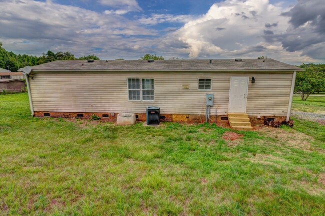 Building Photo - 3351 Appletree Ct