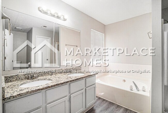 Building Photo - 6428 Phillips Creek Dr