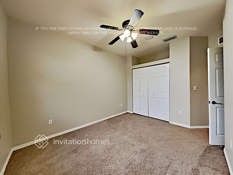 Building Photo - 5076 SW 141st Ave