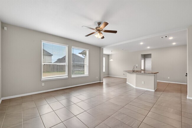 Building Photo - 2903 Painted Sunrise Trail