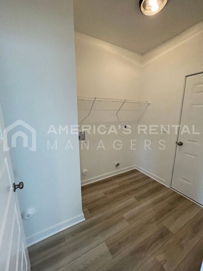 Building Photo - Home for Rent in Jasper, AL!!! Available to View Now!!!