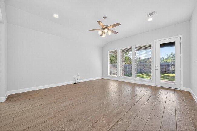 Building Photo - 16010 Harvest Moon Ct