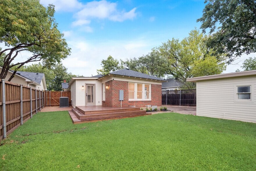 Building Photo - 5406 Vanderbilt Ave