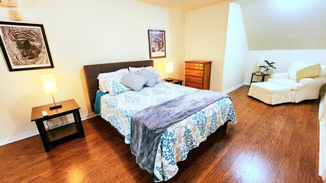 Primary Photo - Jubilee House