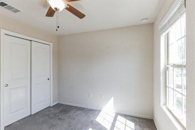 Building Photo - 3900 Alpine Autumn Dr