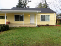 Building Photo - Great 3 Bedroom House on the West Side of ...