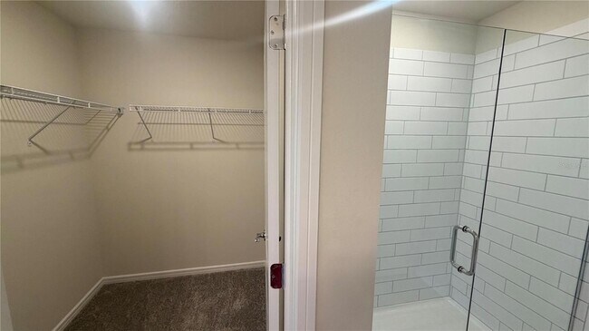 Building Photo - 2133 Southbury Dr