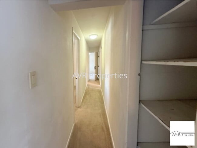 Building Photo - Detached home near Library