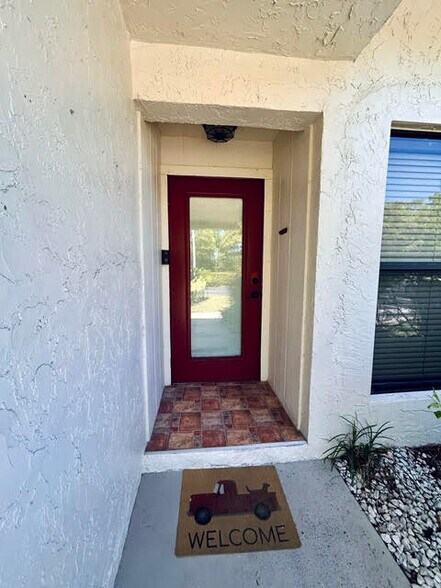 Building Photo - 3054 S Oakland Forest Dr