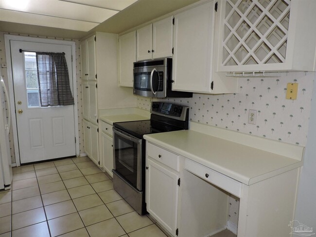 Building Photo - 3501 Parkwood Ave