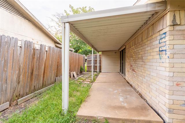Building Photo - 510 Cranbrook Park