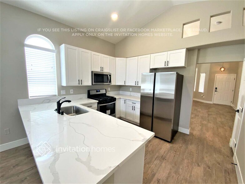 Building Photo - 9578 Lavarun Ct